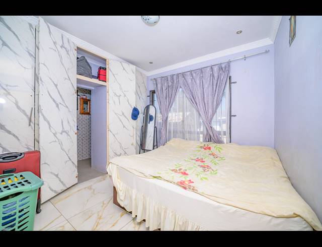 3 BEDROOM SECTIONAL TITLE FOR SALE IN BELLAIR